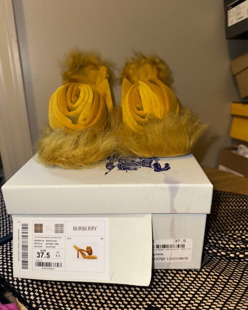 Burberry Rose Yellow Heels “sapphire” by Burberry - Pickle